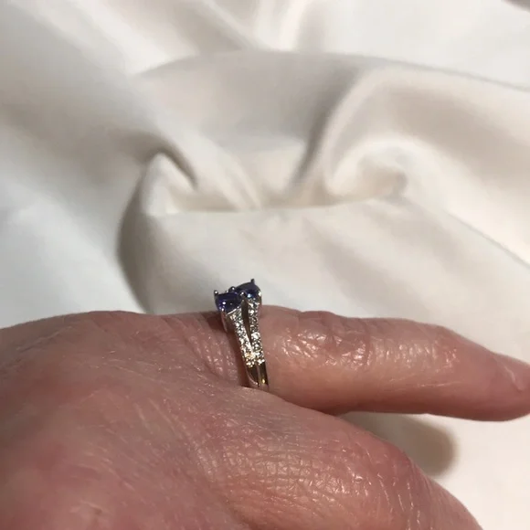 Trillion cut Genuine Tanzanite with Zircons Sz 6, 7, 8 - Picture 5 of 5